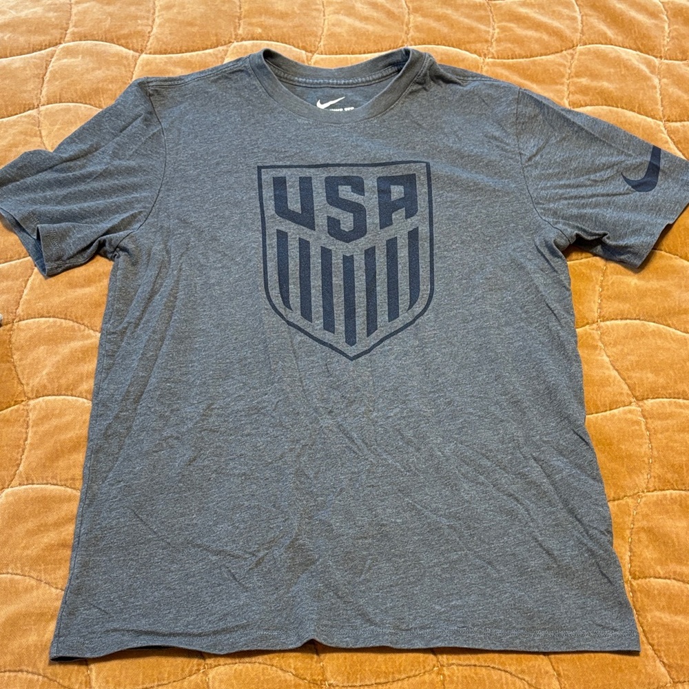 Nike Team USA Shield T-Shirt